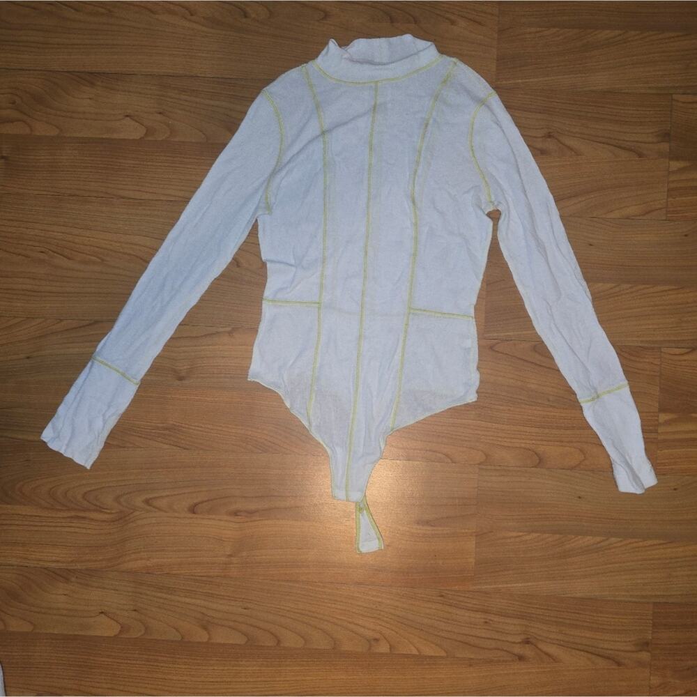 Intimately Free People White Long Sleeve Women's Top - Picture 4 of 7
